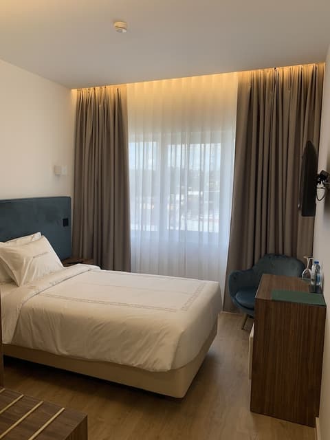 HOTEL MOUTADOS