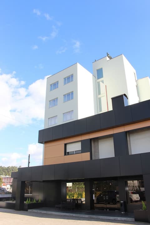 HOTEL MOUTADOS