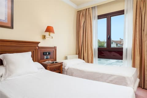 Hospedium Hotel Sky Blu Loiu