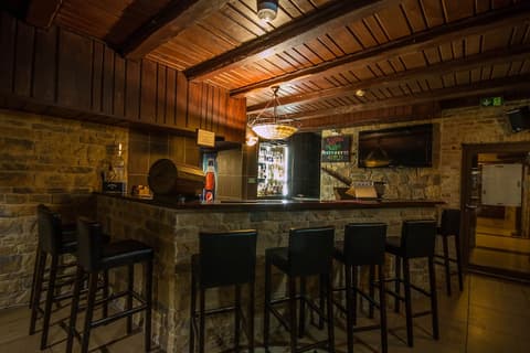 Hotel Gaja, Bar (on property)