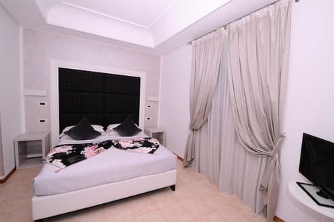 Artemisia Palace Hotel, Room