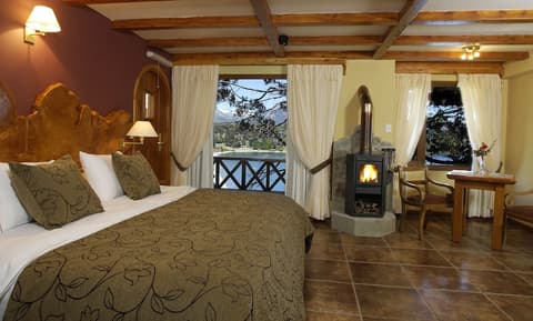 Charming Residences & Suites with Private Spa