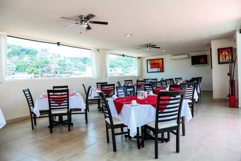 Hotel Portonovo Plaza Malecón