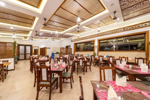 PrideInn Hotel Diani, Restaurant