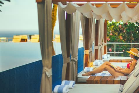 Los Altos Resort, Infinity pool