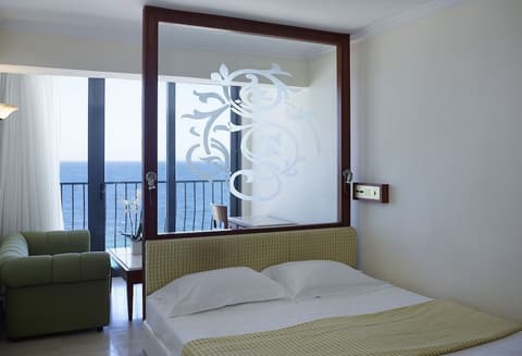 Mitsis La Vita, Room