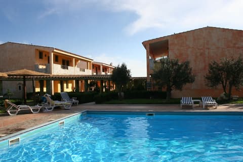 iH Hotels Villasimius Le Zagare Resort, Pool