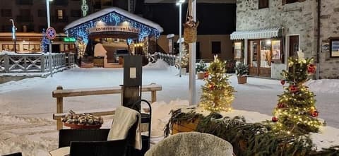 Hotel Pedranzini, Exterior