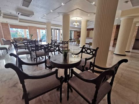 Edom Hotel
