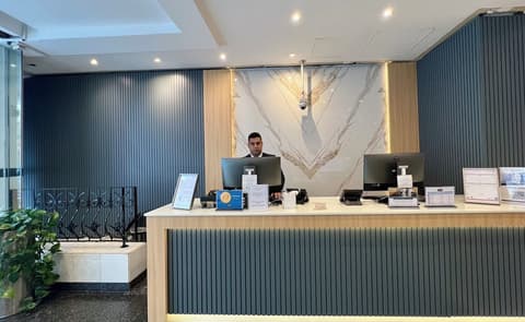 Uptown Hotel Apartments Abu Dhabi by Gewan, Reception