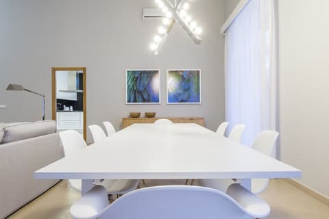 Eden Villas & Apartments, In-room dining