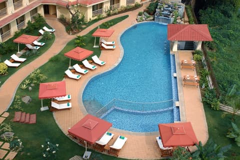 Acron Candolim Regina, Outdoor pool