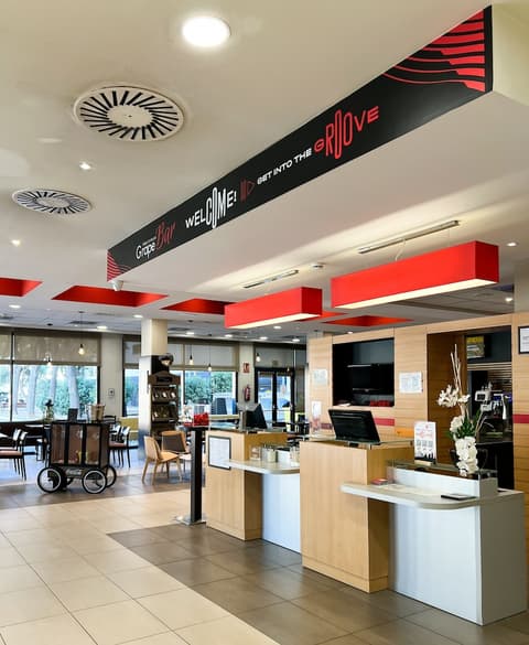 ibis Barcelona Ripollet, Reception