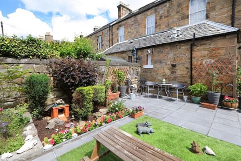 Lauderville Guest House, Garden