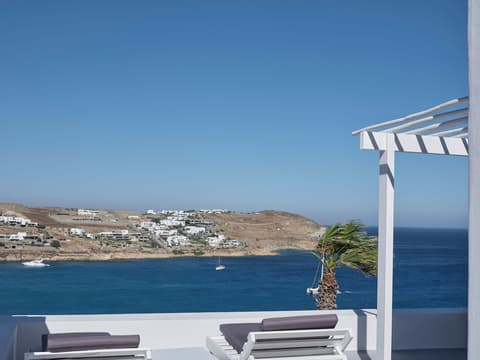 Pietra e Mare - Mykonos Moments by Mr and Mrs White