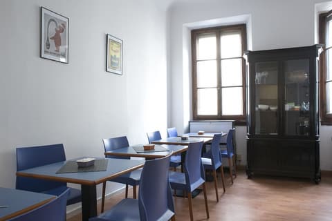 Loggia Fiorentina, Bar (on property)