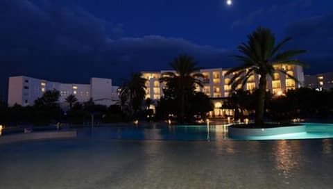 VINCCI SAPHIR PALACE & Spa, Outdoor pool