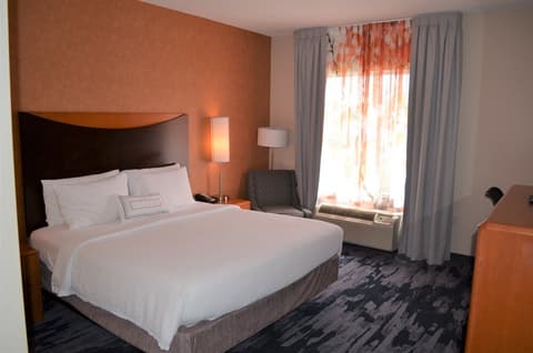 Fairfield Inn & Suites by Marriott Sault Ste. Marie, Room