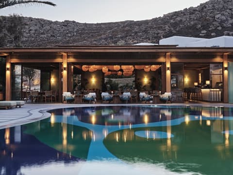 Myconian Sunrise Relais & Chateaux Hotel, Restaurant