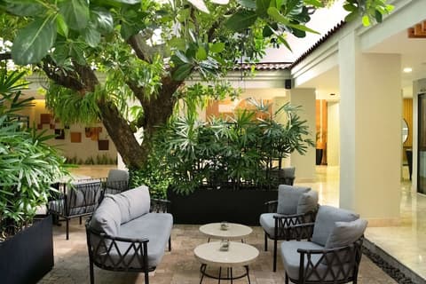 Hilton San Salvador, Lobby