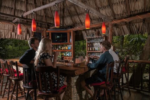 Mystic River Resort, Bar (on property)