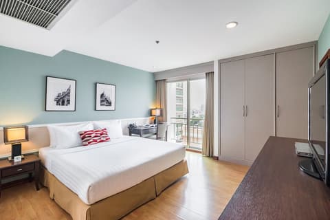 Evergreen Place Siam by UHG, Room