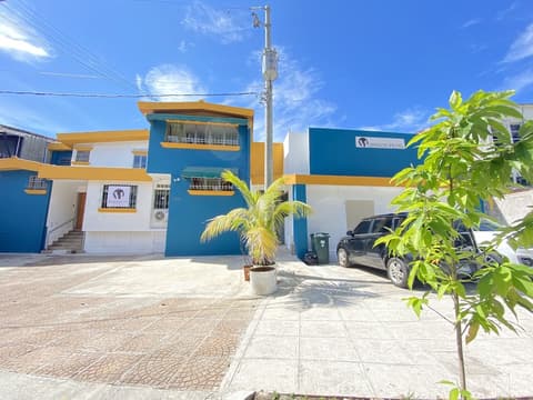 Morrison Hotel San Salvador, Property entrance