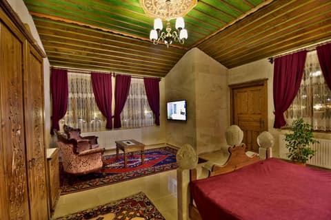 Stone House Cave Hotel