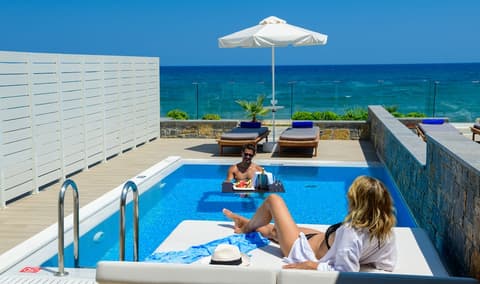 Alexander Beach Hotel & Village Resort, Room