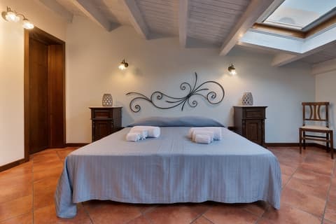 Casa Manzella, Room