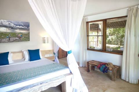 Temple Point Resort, Room