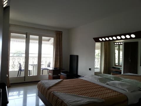 Lotus Bay View Hotel