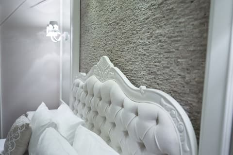 Ena Boutique Hotel & Residences