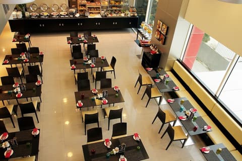 ibis Sharq Kuwait