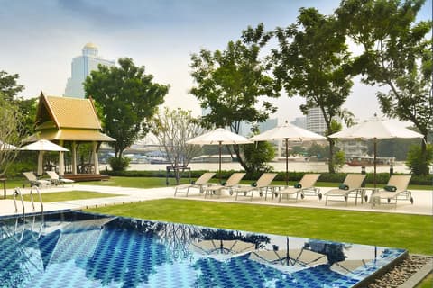 ibis Bangkok Riverside, Outdoor pool