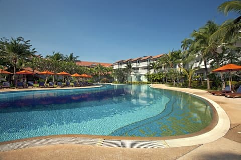 Aonang Villa Resort, Outdoor pool