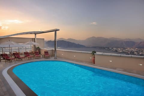 Nour Arjaan by Rotana, Pool