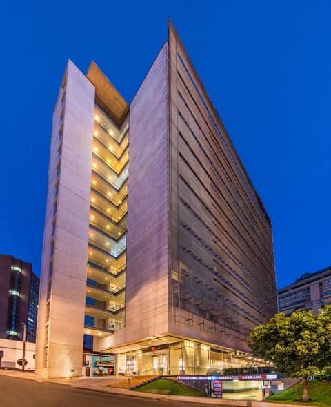 ibis Bogota Museo, Front of property