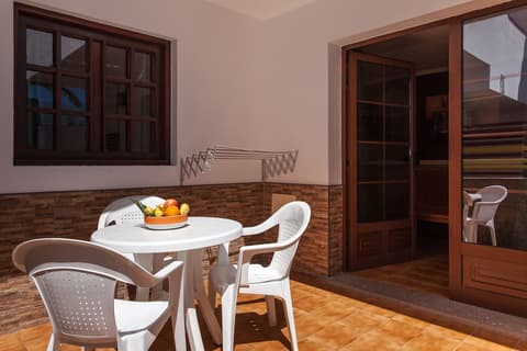 Apartamentos Villa Florida, Terrace/patio