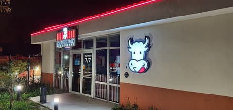 Kyriad Aix Les Milles - Plan de Campagne