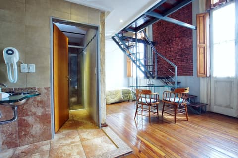 La Fresque Hotel, Room