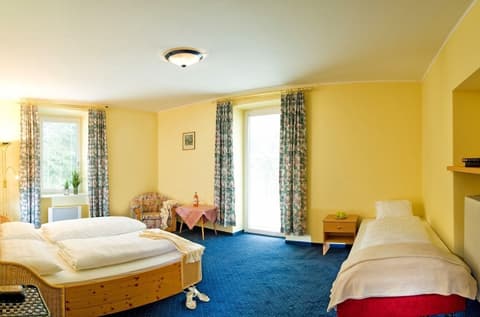 Euro Youth Hotel & Krone