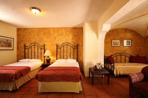 Villa Colonial, Room