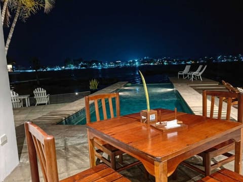 Hotel Maya Internacional, Pool