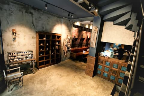 Archeo Hostel - Adults Only, Interior entrance