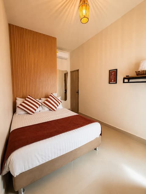 Ethnic Thematic Hotel