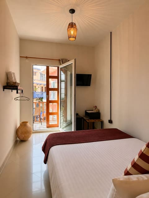 Ethnic Thematic Hotel