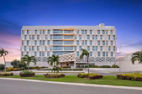 Avani Cancun Airport, Front of property