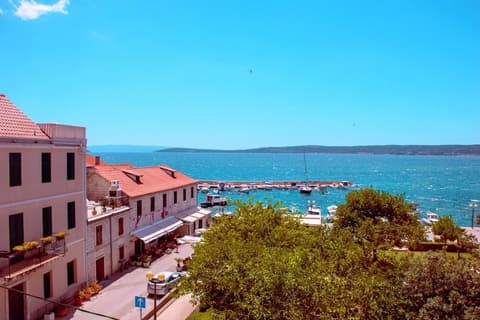 Benjamin Hotel