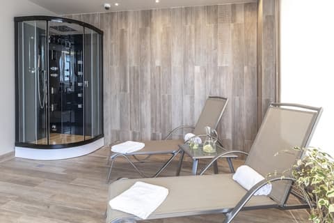 Huinid Obelisco Hotel